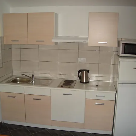 Dana Apartman Zadar