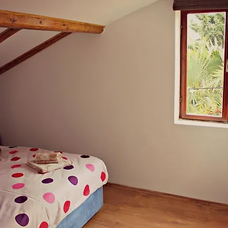 Dana Apartman Zadar
