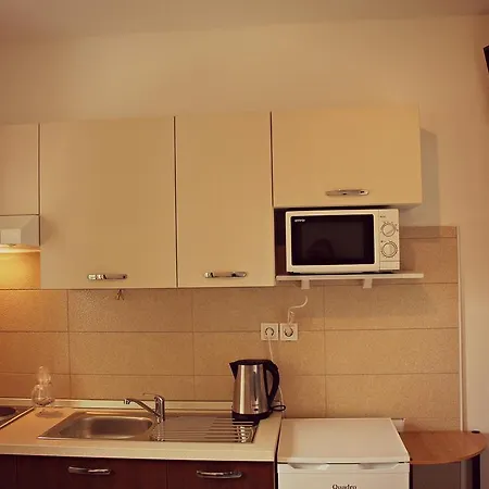 Dana Apartment *