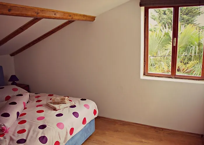 Dana דירה זאדאר